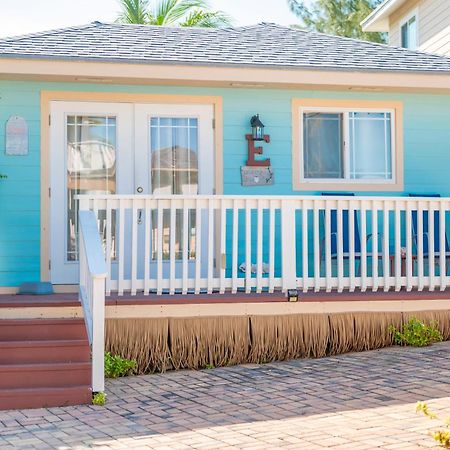 Embrace Resort Staniel Cay Exterior photo